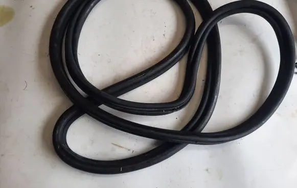 Audi A3 S3 8V Trunk rubber seal (body) 