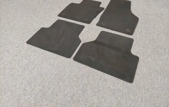 Audi Q3 8U Car floor mat set 8U1863691C 8U1863714C 8U1863692C