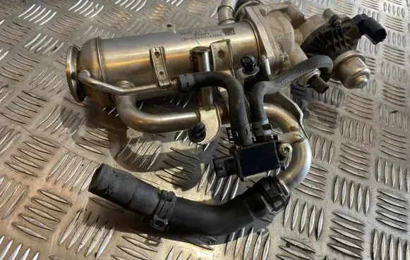 Land Rover Range Rover Velar EGR valve cooler FW939E456AA