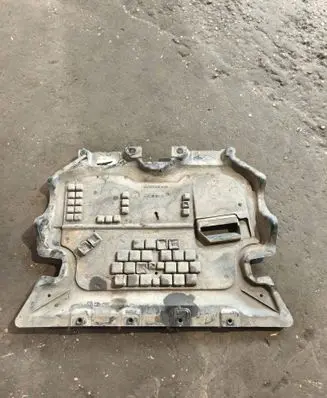 Mercedes-Benz GLC X253 C253 Engine splash shield/under tray A2055201600