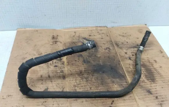 Mazda 323 F Engine coolant pipe/hose