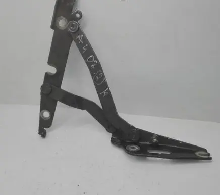 Audi A4 S4 B7 8E 8H Tailgate/trunk/boot hinge 8E5827301C