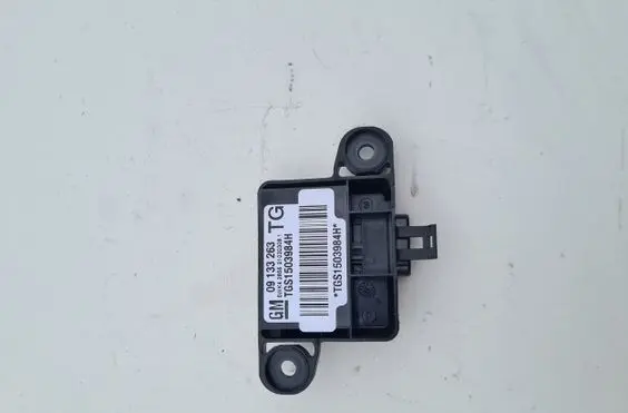 Opel Zafira A Airbag deployment crash/impact sensor 09133263 5WK42856