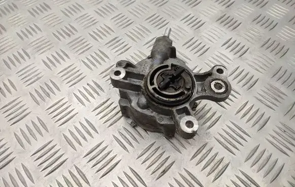 Ford Galaxy Vacuum pump D1651A