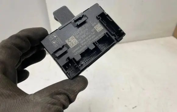 Skoda Octavia Mk3 (5E) Door control unit/module 5Q4959392