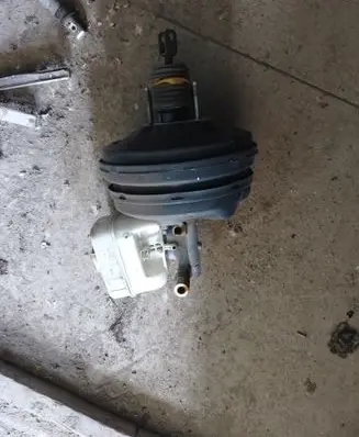 Ford Mustang V Brake booster
