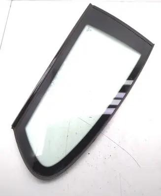 BMW 1 E82 E88 Rear side window