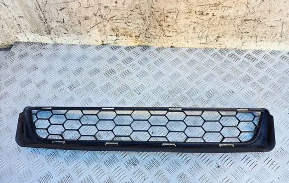 Volvo C30 Front bumper lower grill 31298075