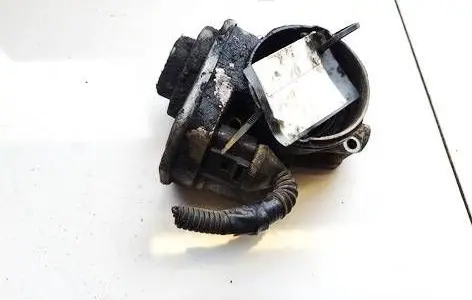 Volkswagen Touran I Throttle valve 038128063G