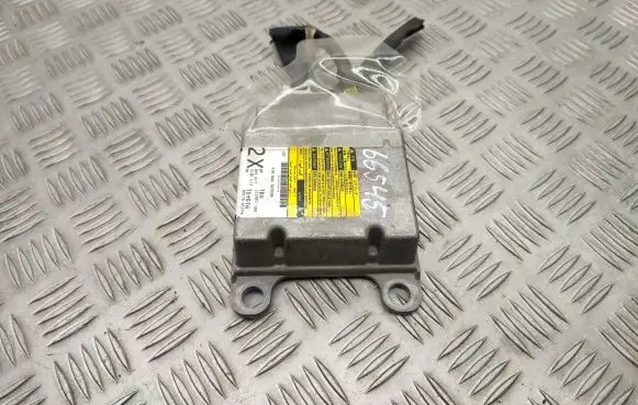 Toyota Avensis T250 Airbag control unit/module 8917005220