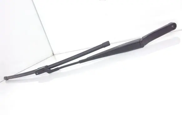 Volkswagen Golf V Front wiper blade arm 1Q1955409