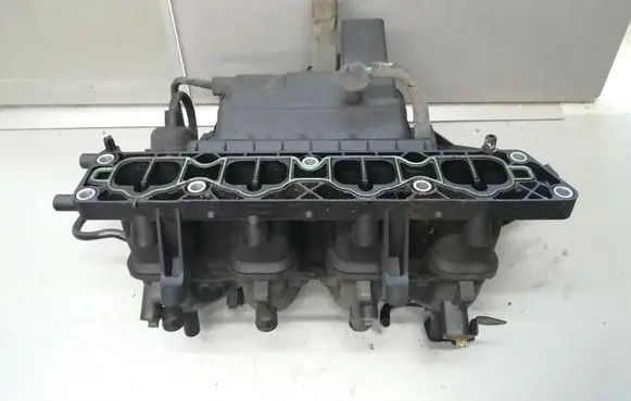 Opel Astra H Intake manifold 55560399 55559368