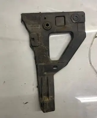 Audi A6 S6 C6 4F Front bumper mounting bracket 4F0807227
