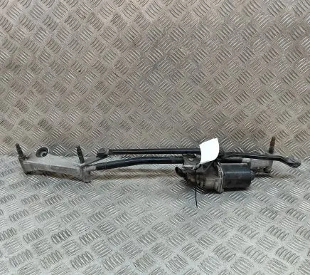 Mercedes-Benz CLA C117 X117 W117 Front wiper linkage and motor A1768200040 A1769061800