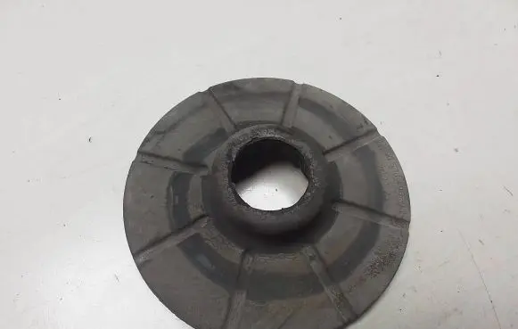 Opel Insignia A Front coil spring rubber mount 90538496