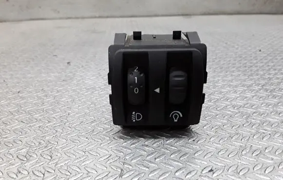 Renault Scenic II - Grand scenic II Headlight level height control switch 8200121805B