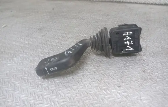 Opel Zafira A Indicator stalk 90560990