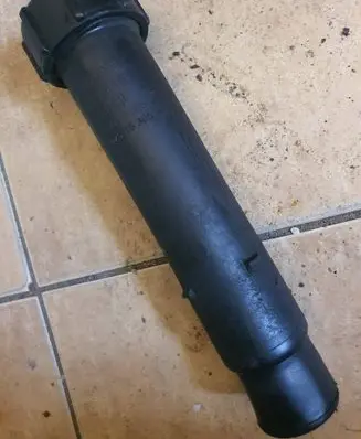 Volkswagen Transporter - Caravelle T3 Oil fill pipe 025115308
