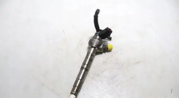 Skoda Octavia Mk3 (5E) Fuel injector 0445110471
