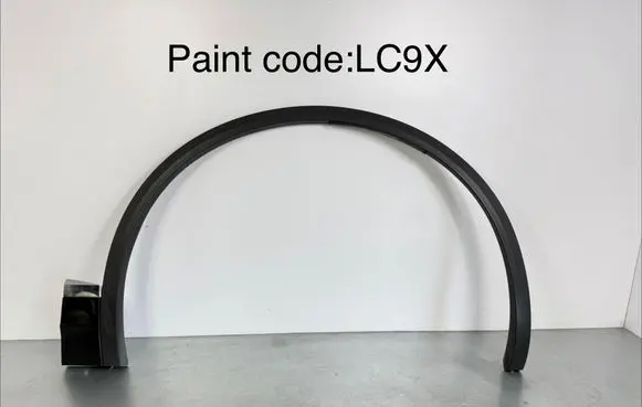 Volkswagen Touareg III Front arch trim 760853718