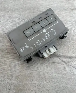 Mitsubishi Grandis Climate control unit