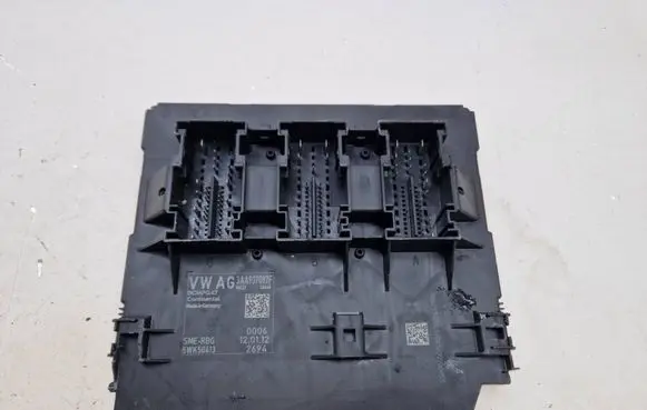 Volkswagen PASSAT B7 Comfort/convenience module 3AA937087F 5WK50413
