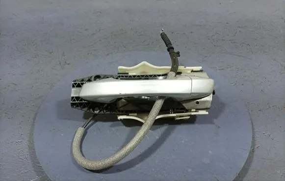 Skoda Octavia Mk3 (5E) Front door exterior handle 5L0837885B