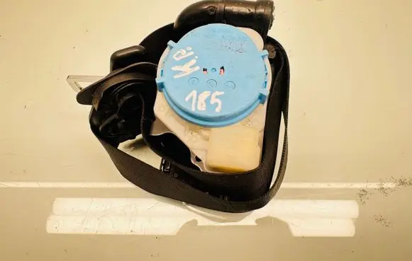 Mercedes-Benz B W246 W242 Front seatbelt 3063559