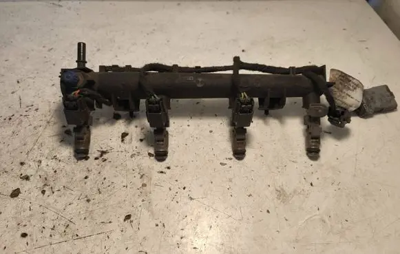 Peugeot 207 Fuel injectors set 9652451580 9644224380 9646135180