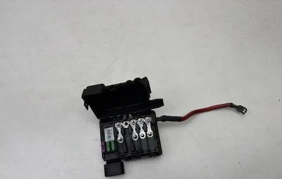 Volkswagen Transporter - Caravelle T4 Fuse module 7M3937548B