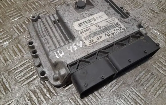 Hyundai Santa Fe Engine control unit/module 3910127825 3910627825 0281012669