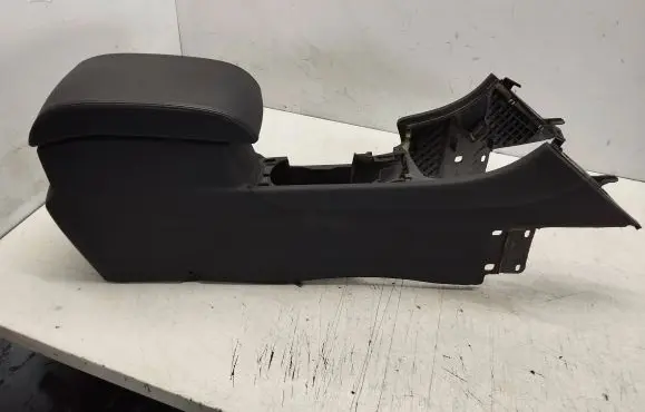 Ford Mondeo MK IV Center console