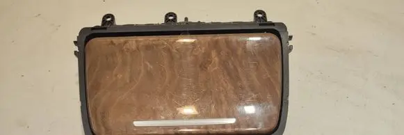 Cup holder front