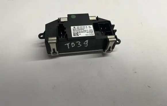 Audi A8 S8 D4 4H Heater blower motor/fan resistor 8K0820521B 8K0820521