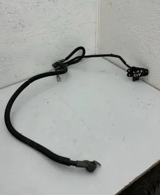 Land Rover Freelander Positive cable (battery) YTA101910 301038900