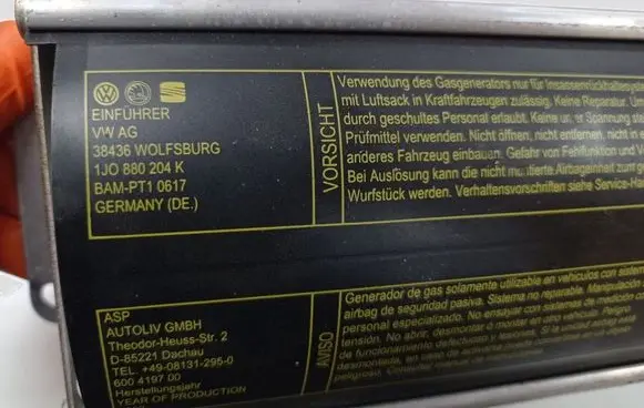Volkswagen Bora Passenger airbag 1828102083 1J0880204K