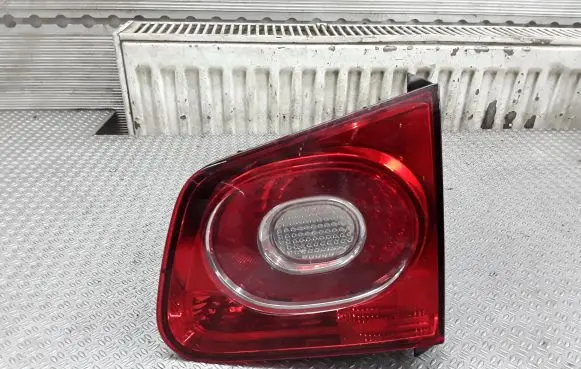 Volkswagen Tiguan Tailgate rear/tail lights 5N0945094B