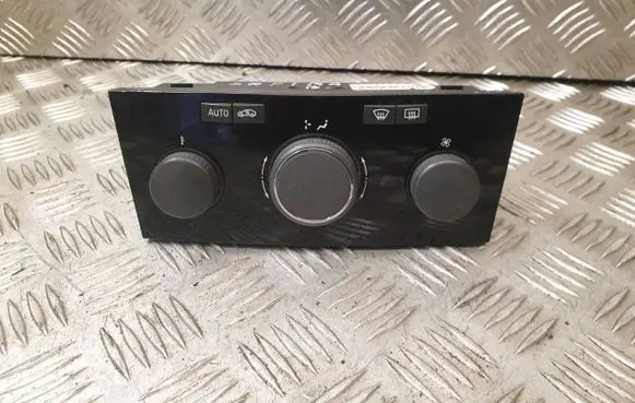 Opel Zafira B Climate control unit 13250622
