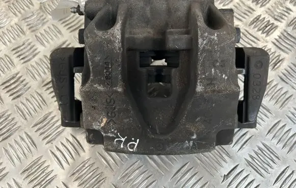 Mercedes-Benz GLE (W166 - C292) Front brake caliper 4895