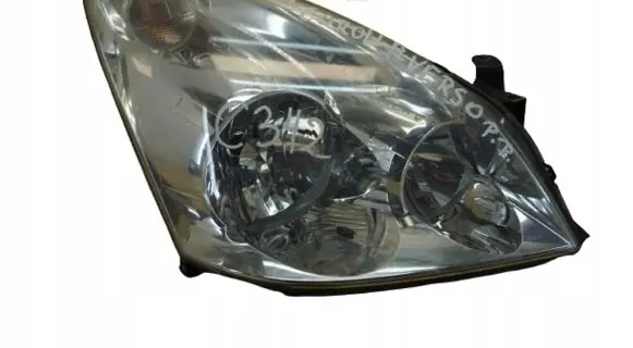Toyota Corolla Verso AR10 Headlight/headlamp