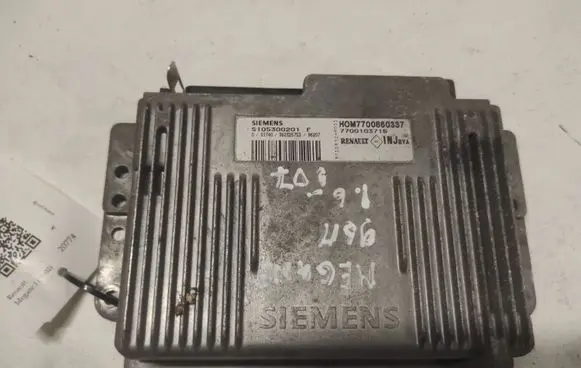 Renault Megane I Engine control unit/module S105300201F HOM7700860337 7700103715