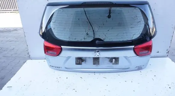 Tailgate/trunk/boot lid