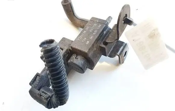 Opel Zafira A Turbo solenoid valve 722138001 90530039