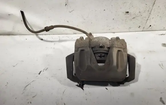 Mercedes-Benz C W204 Front brake caliper