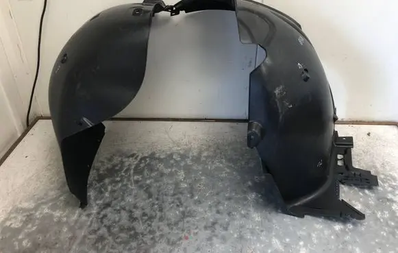 Audi Q2 - Front wheel arch liner splash guards 81M821172BILI 81M821172