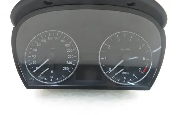 BMW 3 E90 E91 Speedometer (instrument cluster) 911019705 102533051