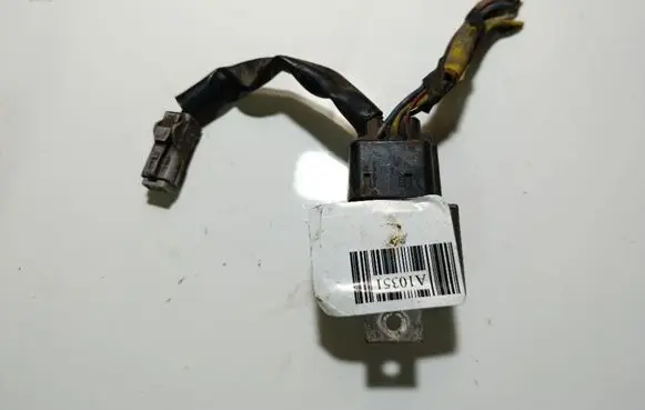 Glow plug pre-heat relay