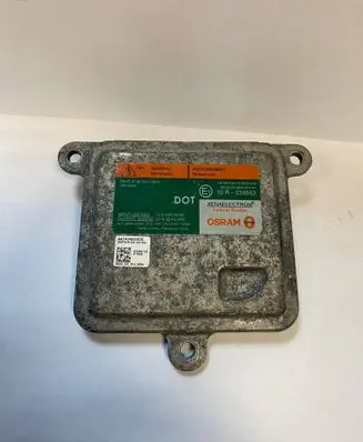Ford Focus Voltage converter/converter module 10R034663