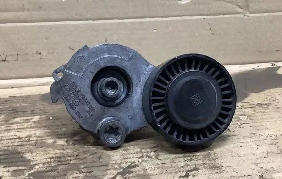 Audi Q5 SQ5 Generator/alternator belt tensioner 059903133F