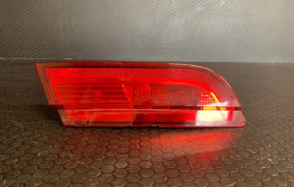 Jaguar XF X250 Rear fog light 2NE23804603 8X2315K273CD X250F0G